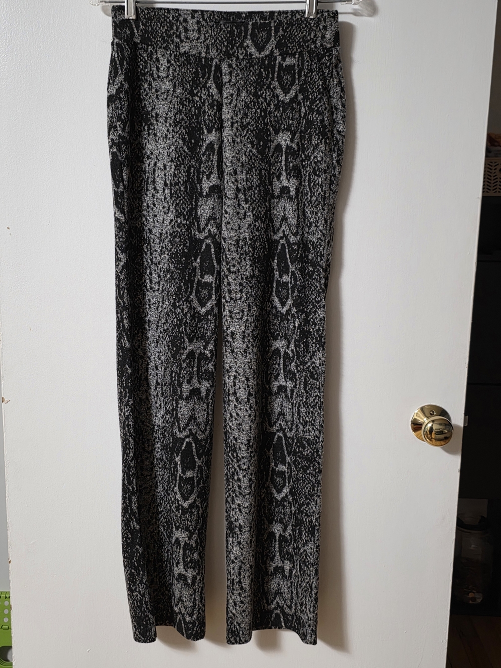 Streetwear Society Wide Leg Snake-Print Pants - Black & Gray Size S